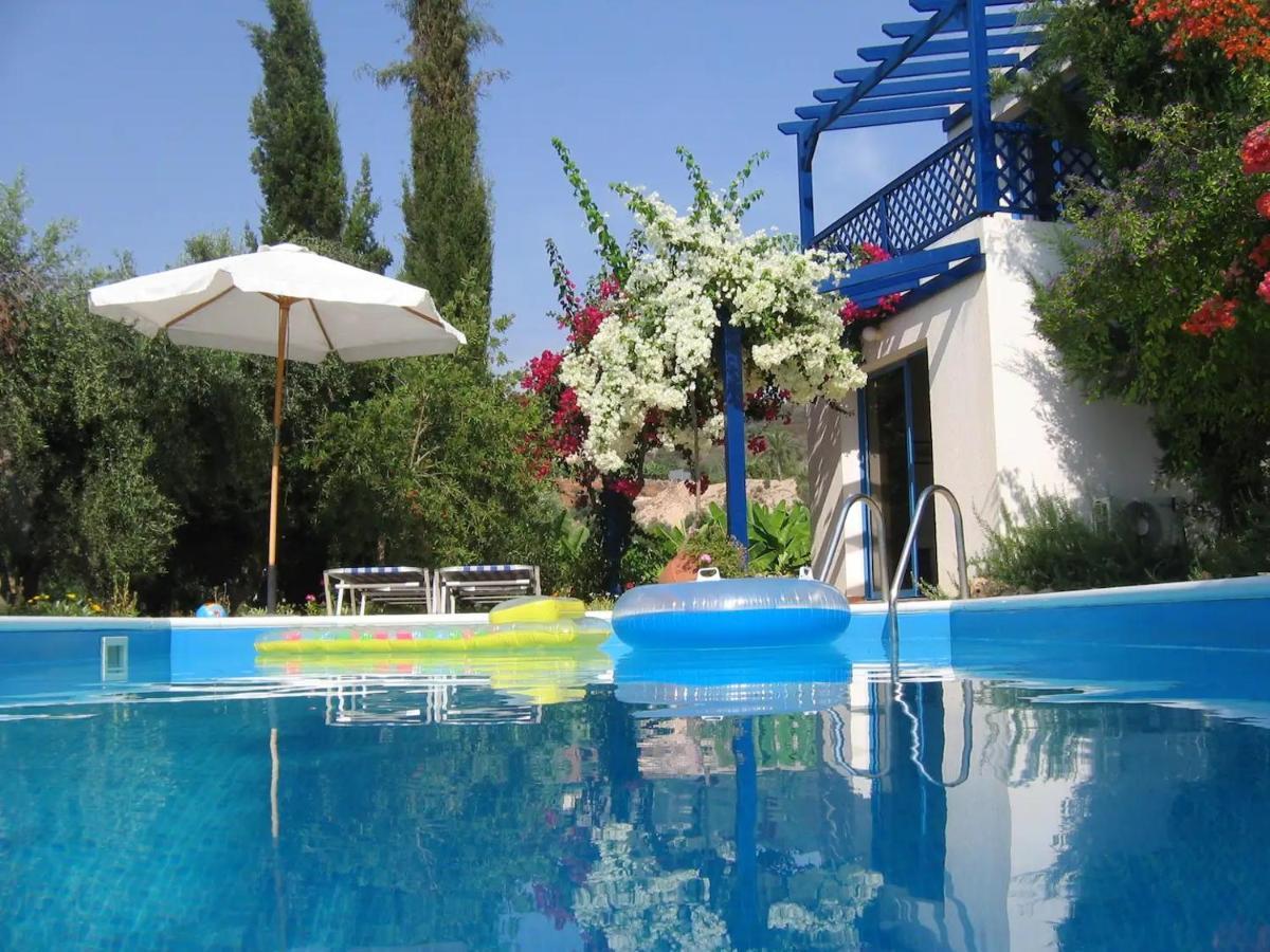 Banana Sunset Villas Paphos Exterior photo
