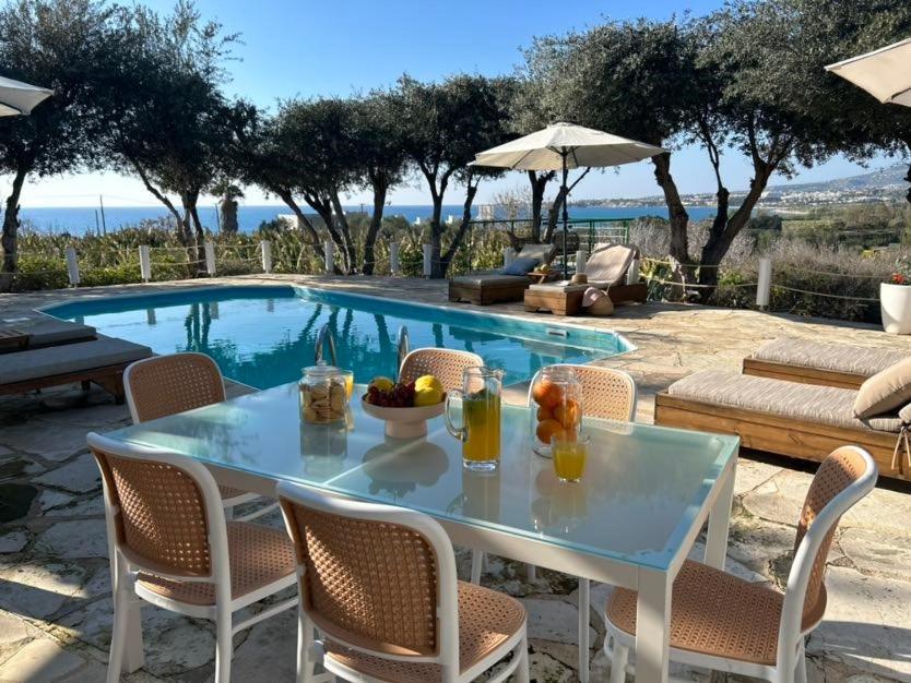 Banana Sunset Villas Paphos Exterior photo